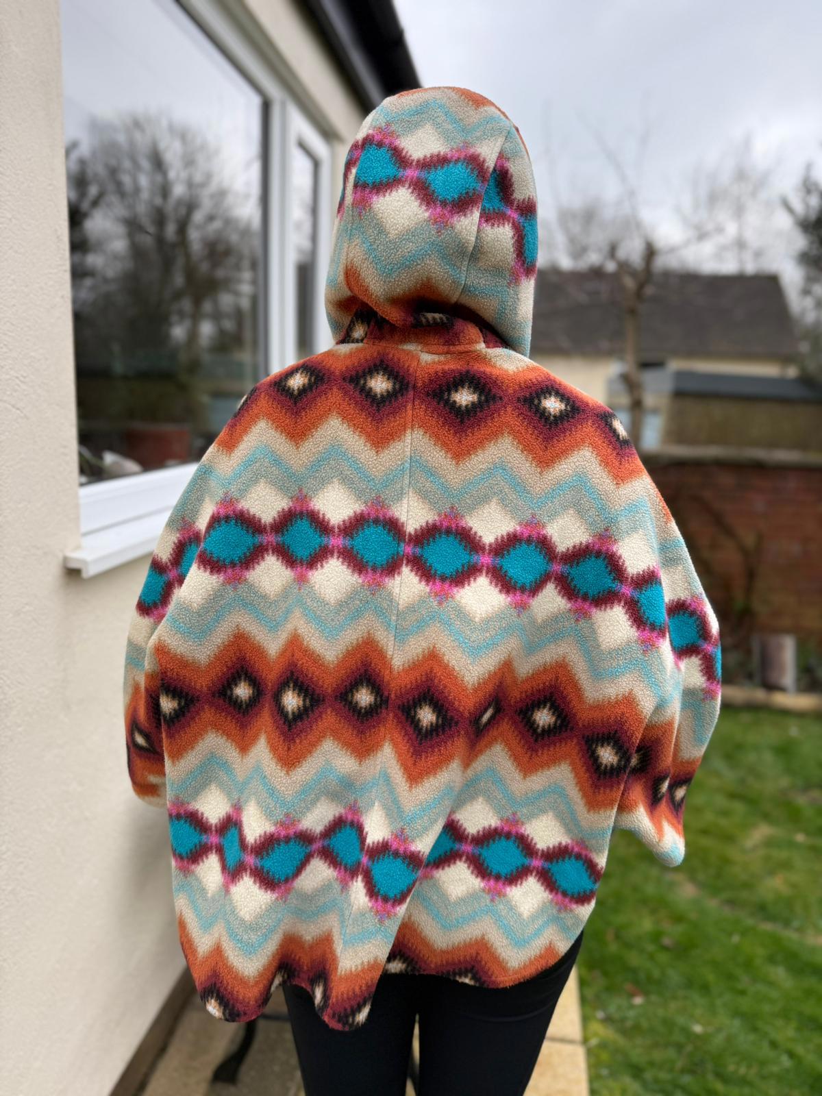 Patagonia Women's Full Zip Fleece Pattern Hooded Poncho/Cloak Jacket - XS