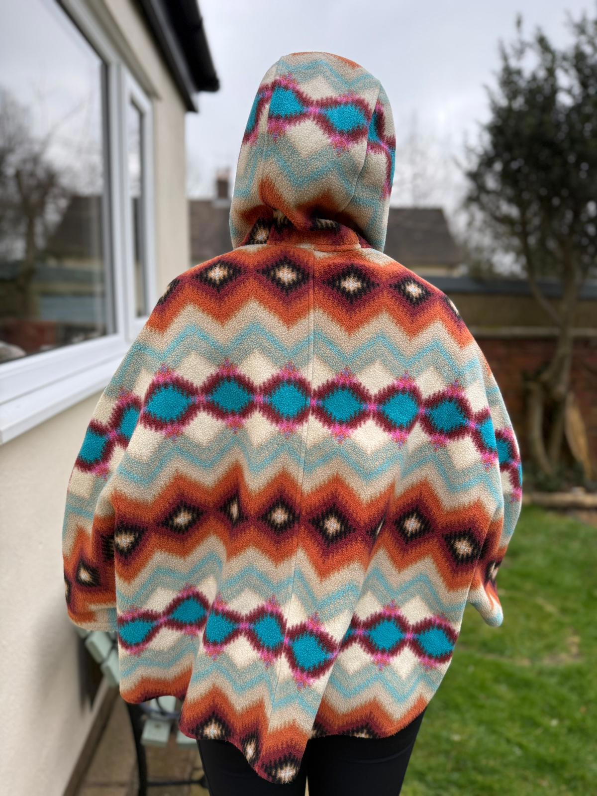 Patagonia Women's Full Zip Fleece Pattern Hooded Poncho/Cloak Jacket - XS
