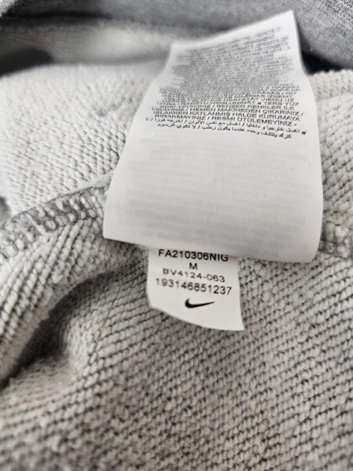 Nike Pullover Embroidered Hoodie - M/Medium - Grey