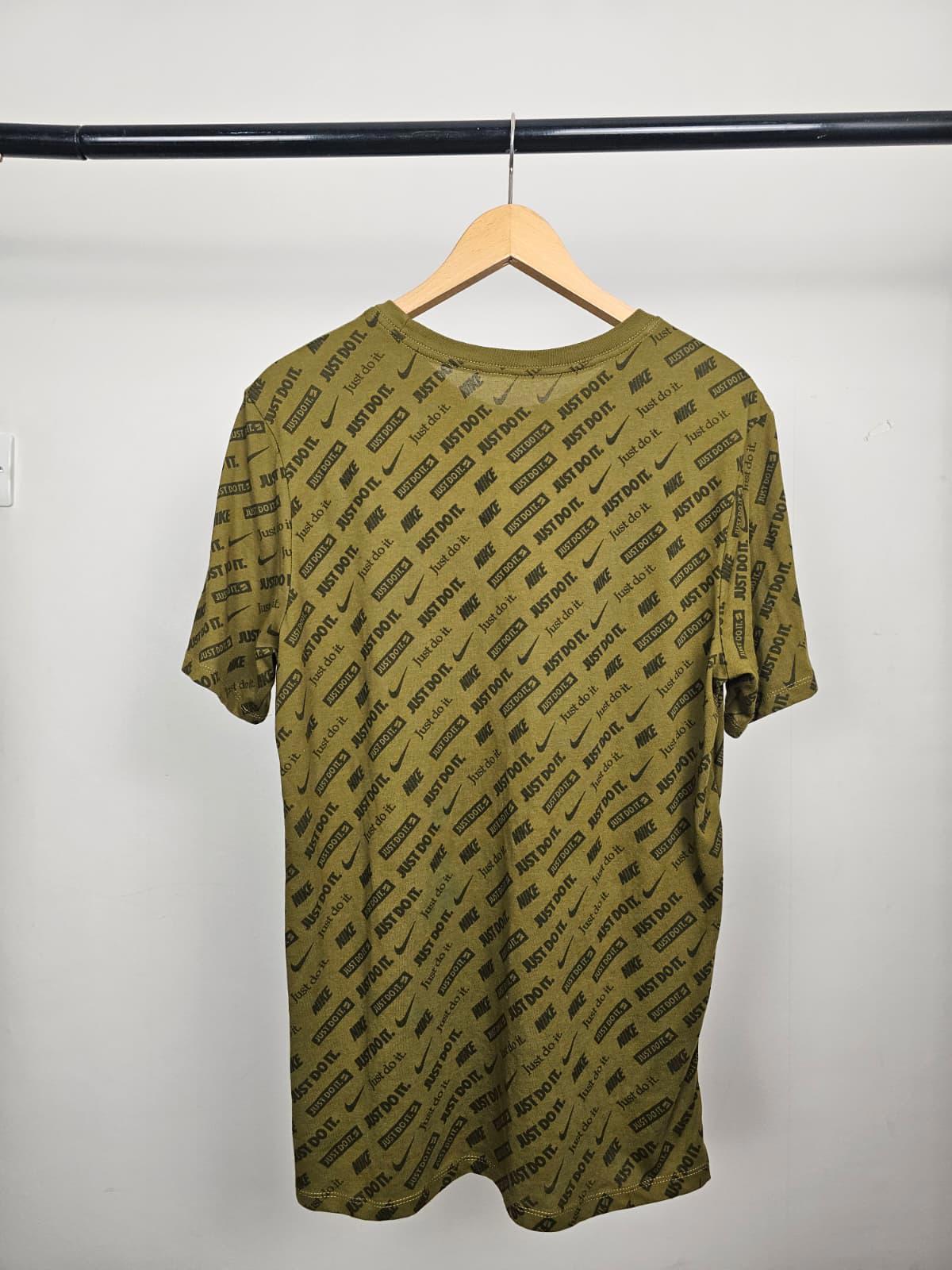 Nike Dri-Fit Mens All Over 'Just Do It' Print Short Sleeve Top/T-Shirt M/Medium