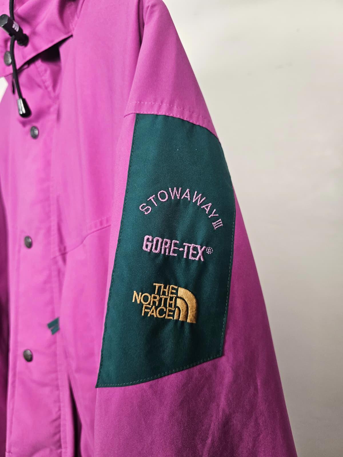 The North Face Vintage Womens Stowaway Full Zip Hooded Gore-Tex Jacket -M/Medium