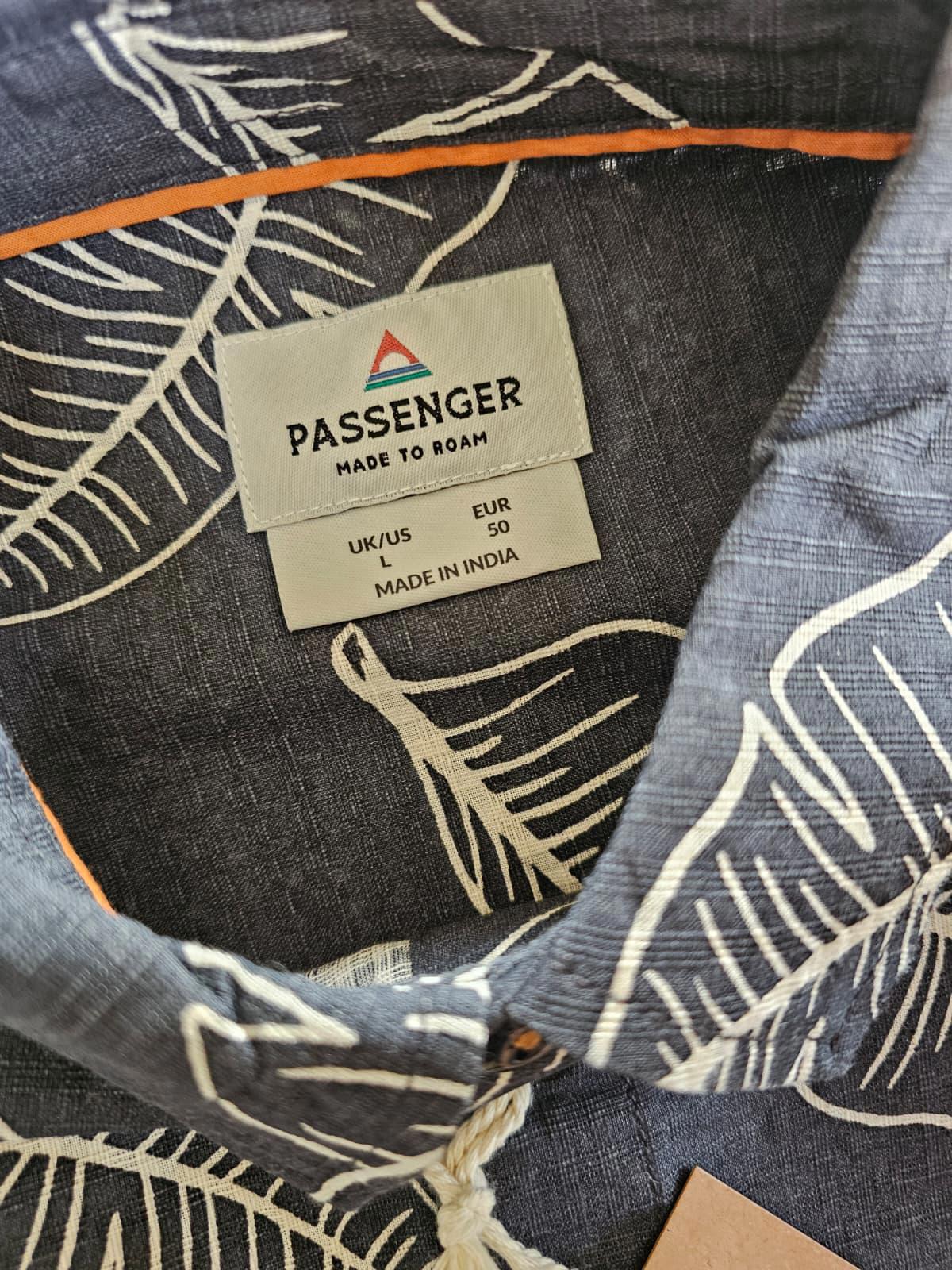 Passenger Men's Short Sleeve Pattern Leaf Print Adventure Shirt - L/Large