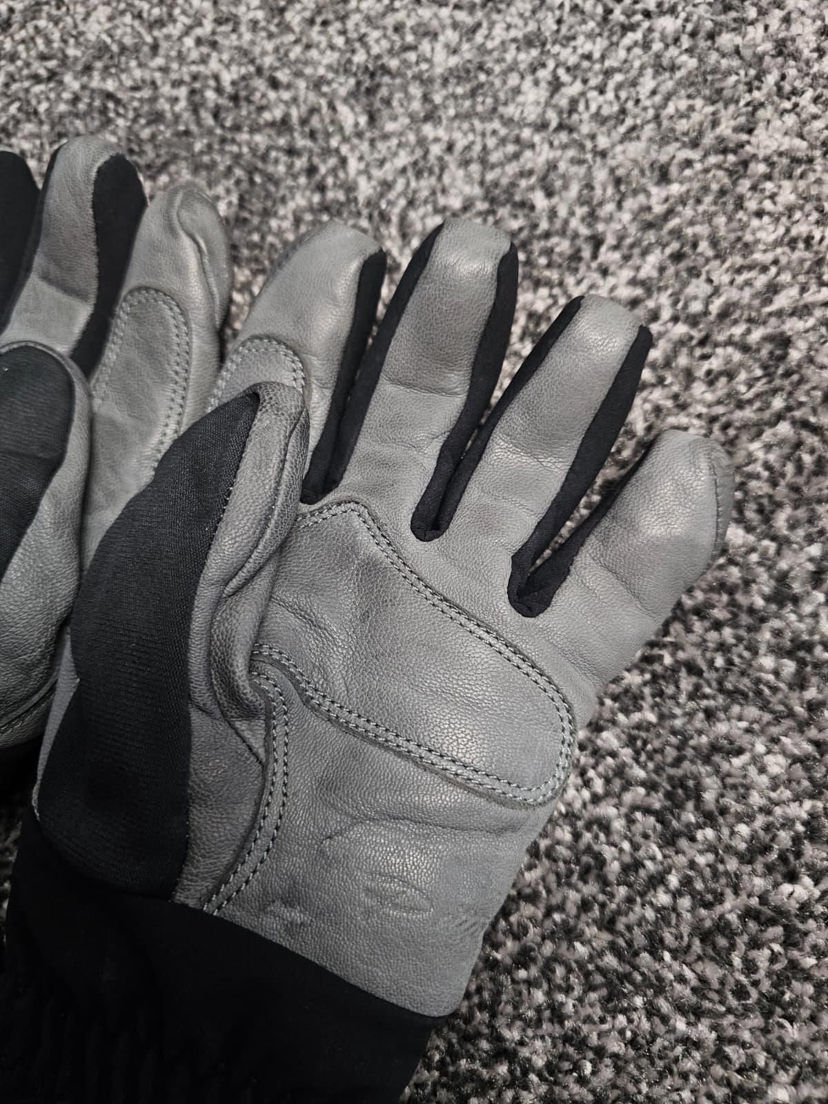 Rab Womens Primaloft Sherpa Lined Leather/Fabric Warm Gloves-M/Medium-Black/Grey