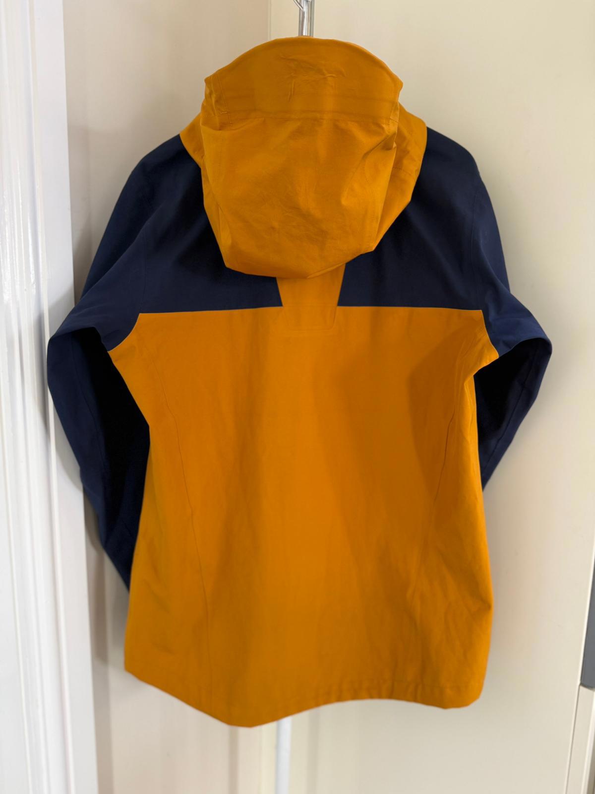 Berghaus Athunder Gore-Tex Full Zip Hooded Casual/Hiking Waterproof Jacket - M/M