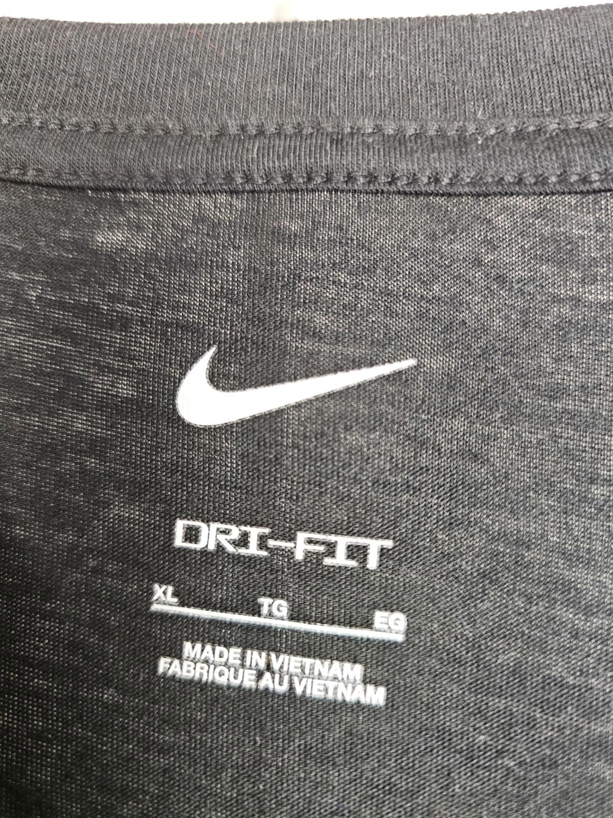 Nike Big Swoosh Eintracht Frankfurt Germany Club Short Sleeve T-Shirt - XL-Black