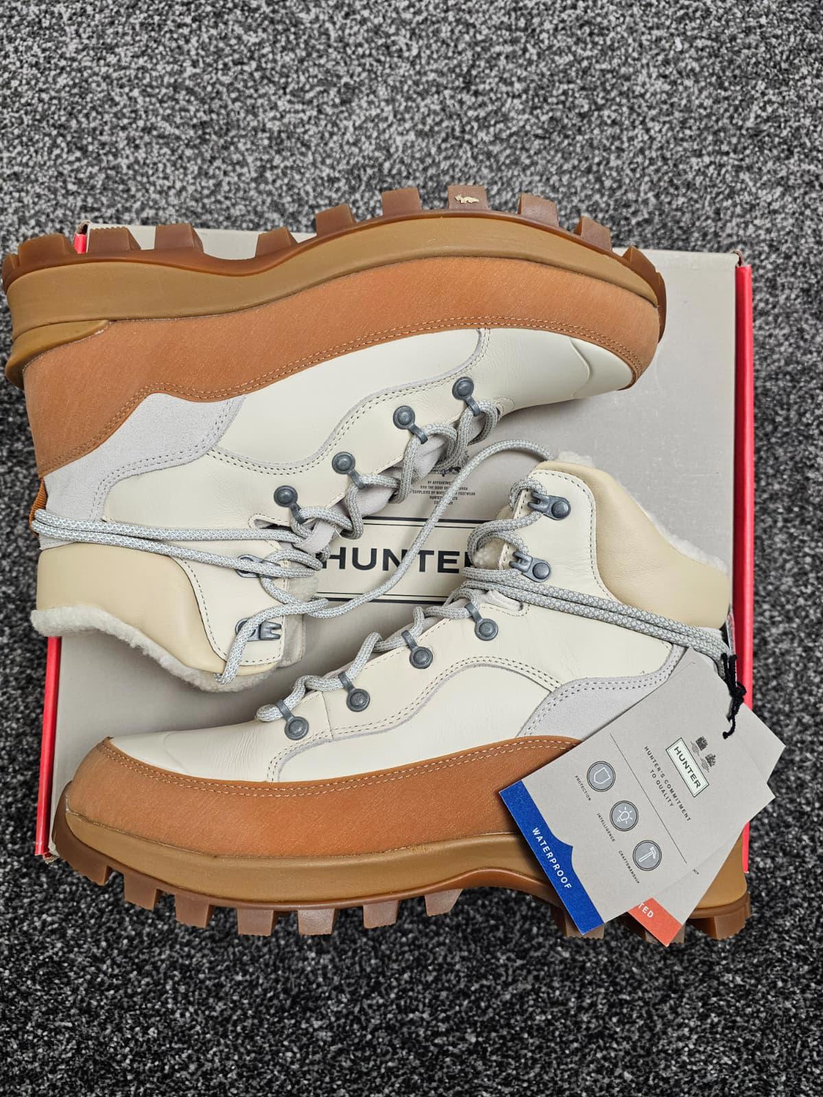 Hunter Mens Casual/Walking/Hiking Waterproof Commando Style Boots - UK 8 - Beige