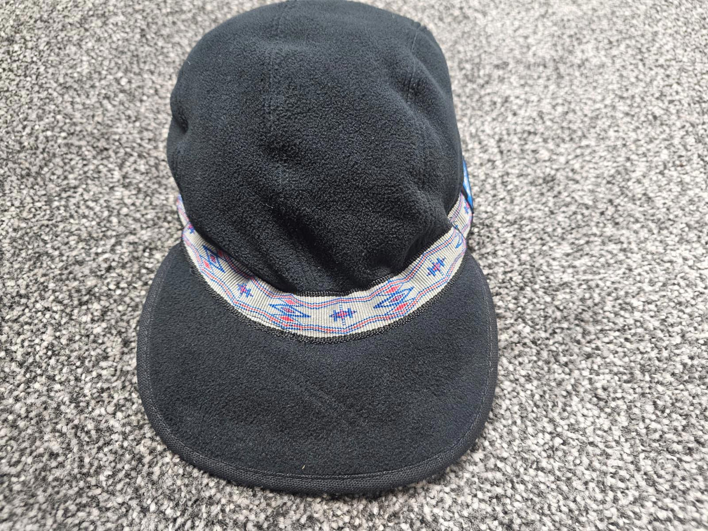 KAVU Aztec Geo Fleece Strap Cap/Hat - One Size/M/Medium Hike- Black/Trim