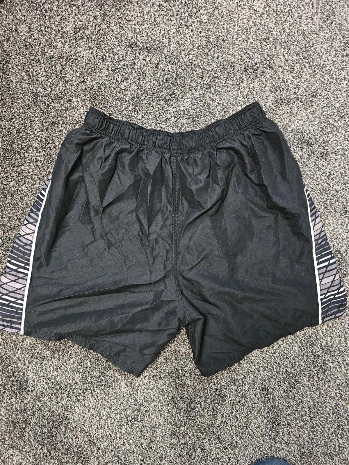 Nike Men's Embroidered Swoosh Activewear Mesh Lined Shorts - M/Medium 30/32