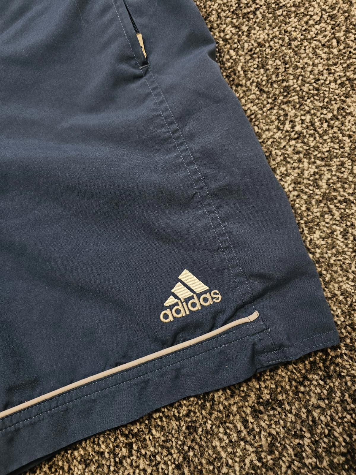 Adidas Mens Activewear Embroidered Mesh Lined Gym Sport Shorts - W32/L8