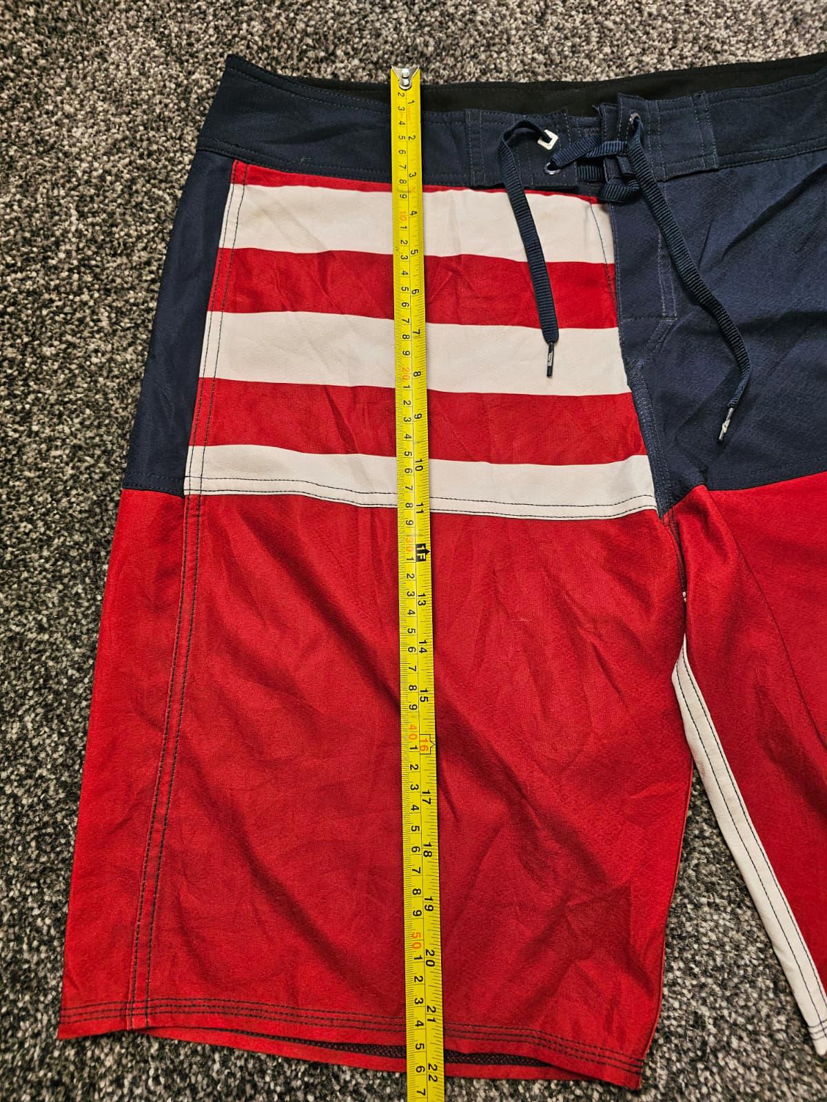 Quiksilver USA Flag Print Swim Wear Surf Wear Board Swimming Shorts/Boardies W34