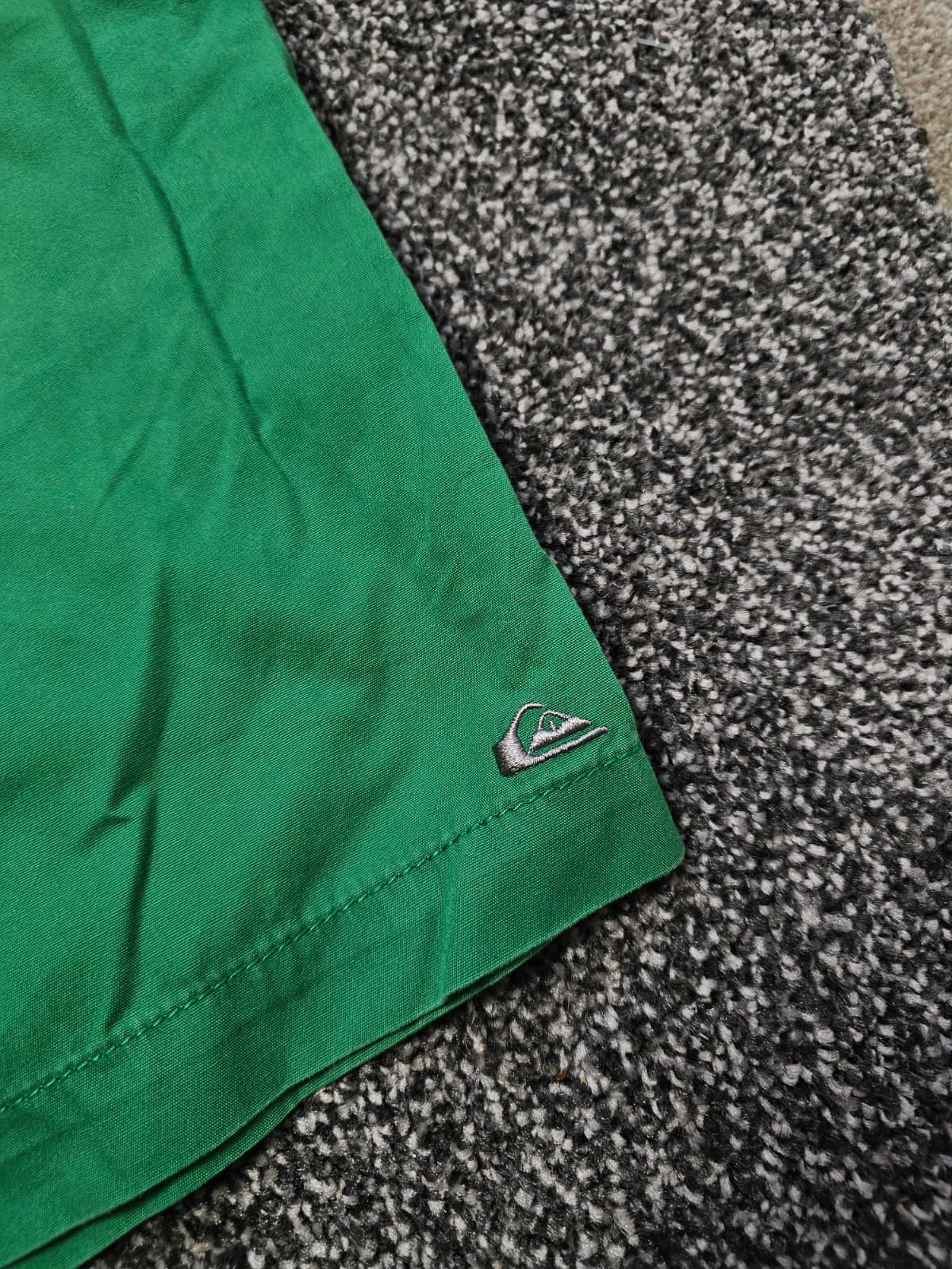 Quiksilver Mens Chino Smart Casual Embroidered Shorts - W30/L10 - Green