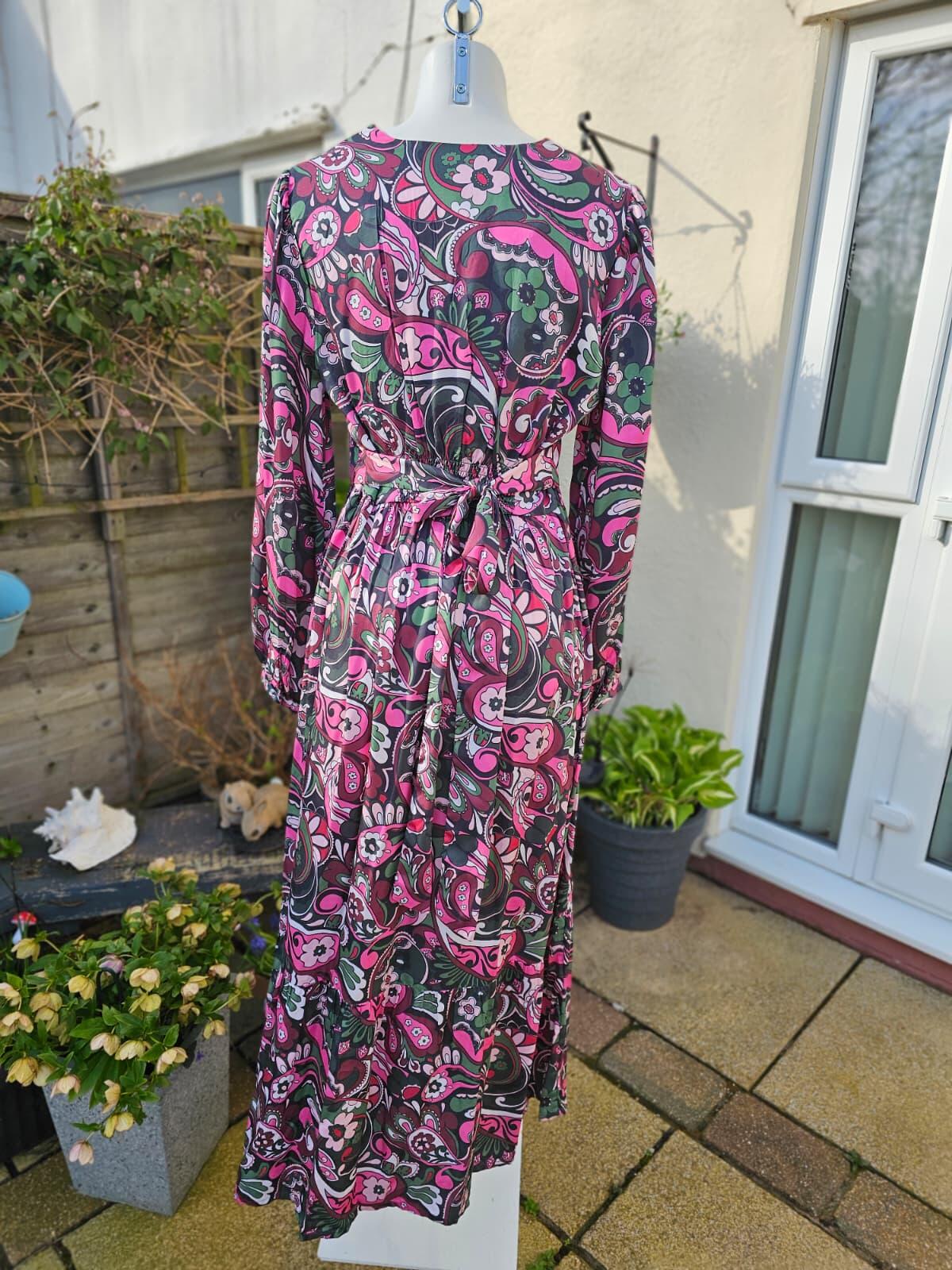Joanie Women's Bryana Floral Paisley Print Long Sleeve Midaxi Dress - UK 14