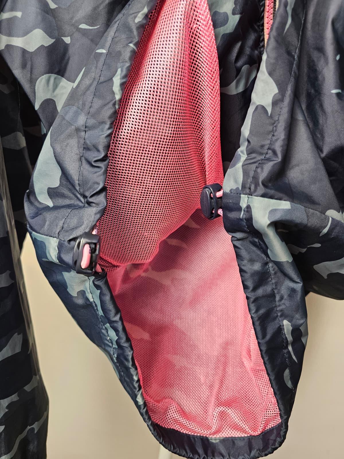Superdry Women's Sport Lightweight Camouflage Windbreaker Rain Jacket - M/Medium