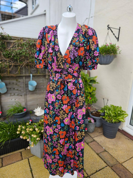 Zeena X Joanie - Adel Retro Floral Print Ruffle Collar Wrap Long Dress - UK 14