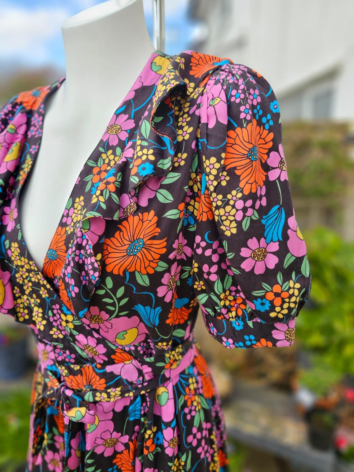 Zeena X Joanie - Adel Retro Floral Print Ruffle Collar Wrap Long Dress - UK 14