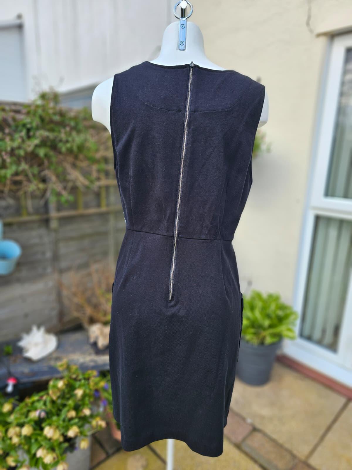 Joanie Ohlson V-Neck Pinafore Dress With Pockets - UK 18 - Black