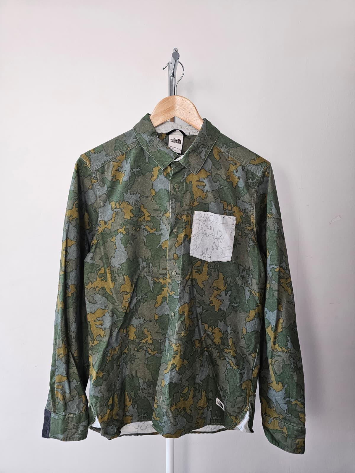 The North Face Mens Long Sleeve Terrain/Camo Print Button Cotton Shirt - S/Small