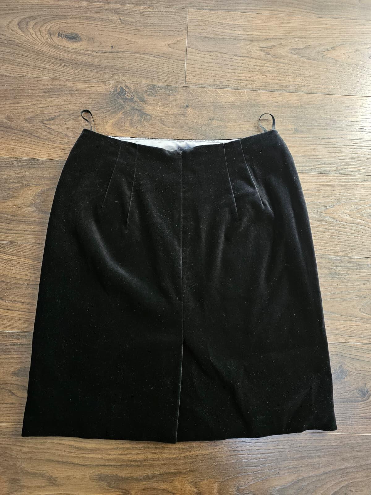 St Michael Marks & Spencer Vintage Retro Velvet Pencil Skirt - UK 12 - Black