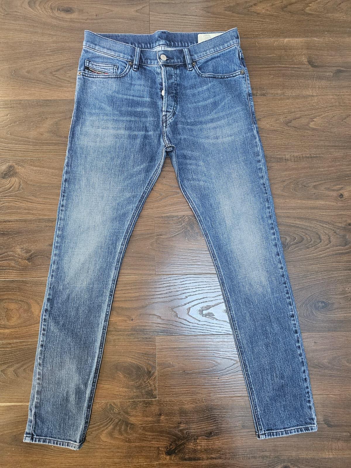 Diesel Men's D-Luster Blue Denim Jeans 511 Slim Fit - W30/32L