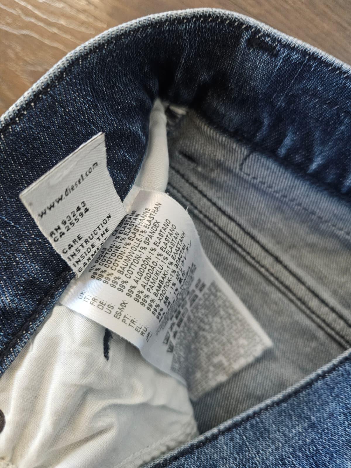 Diesel Men's D-Luster Blue Denim Jeans 511 Slim Fit - W30/32L