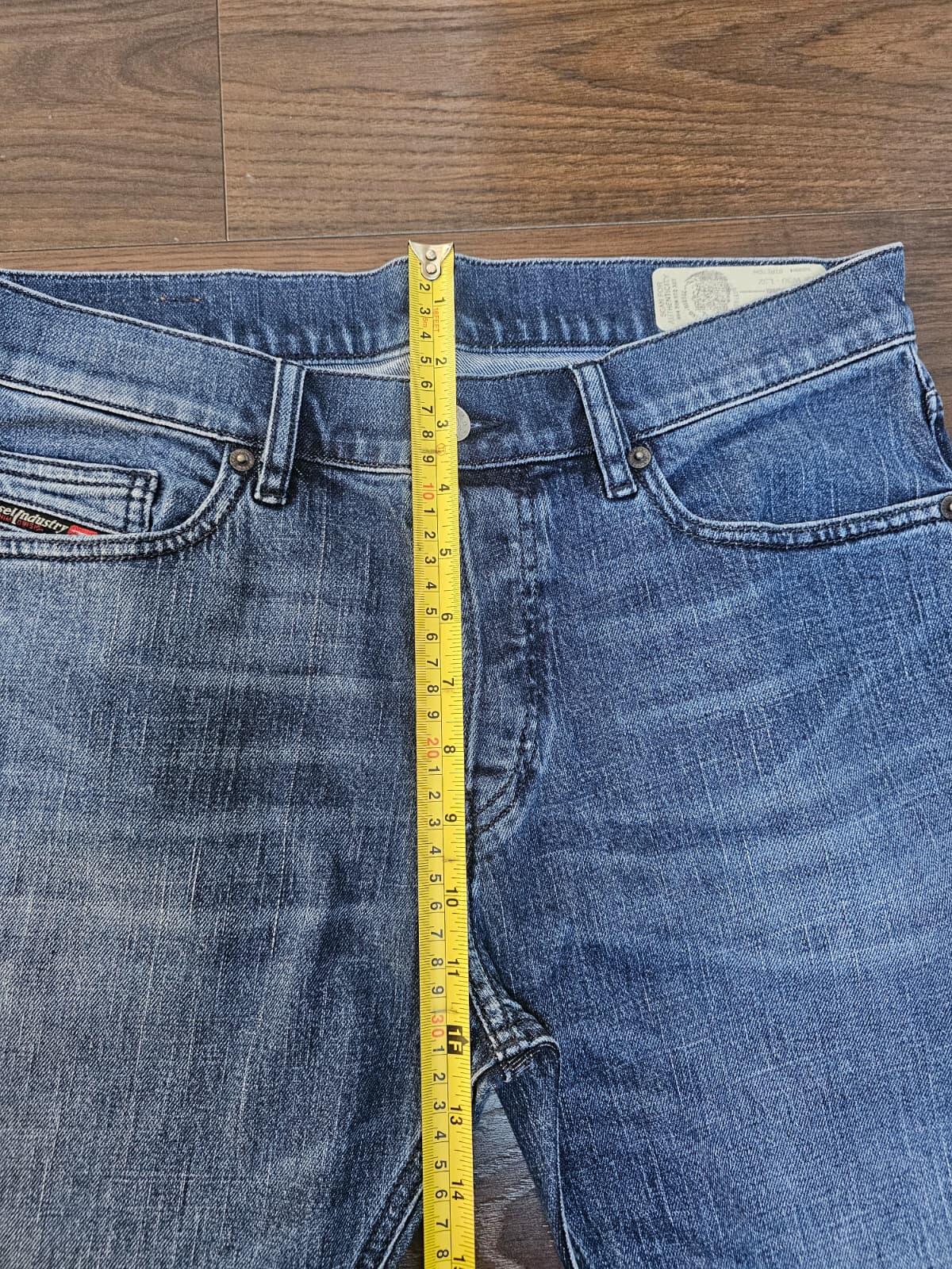 Diesel Men's D-Luster Blue Denim Jeans 511 Slim Fit - W30/32L