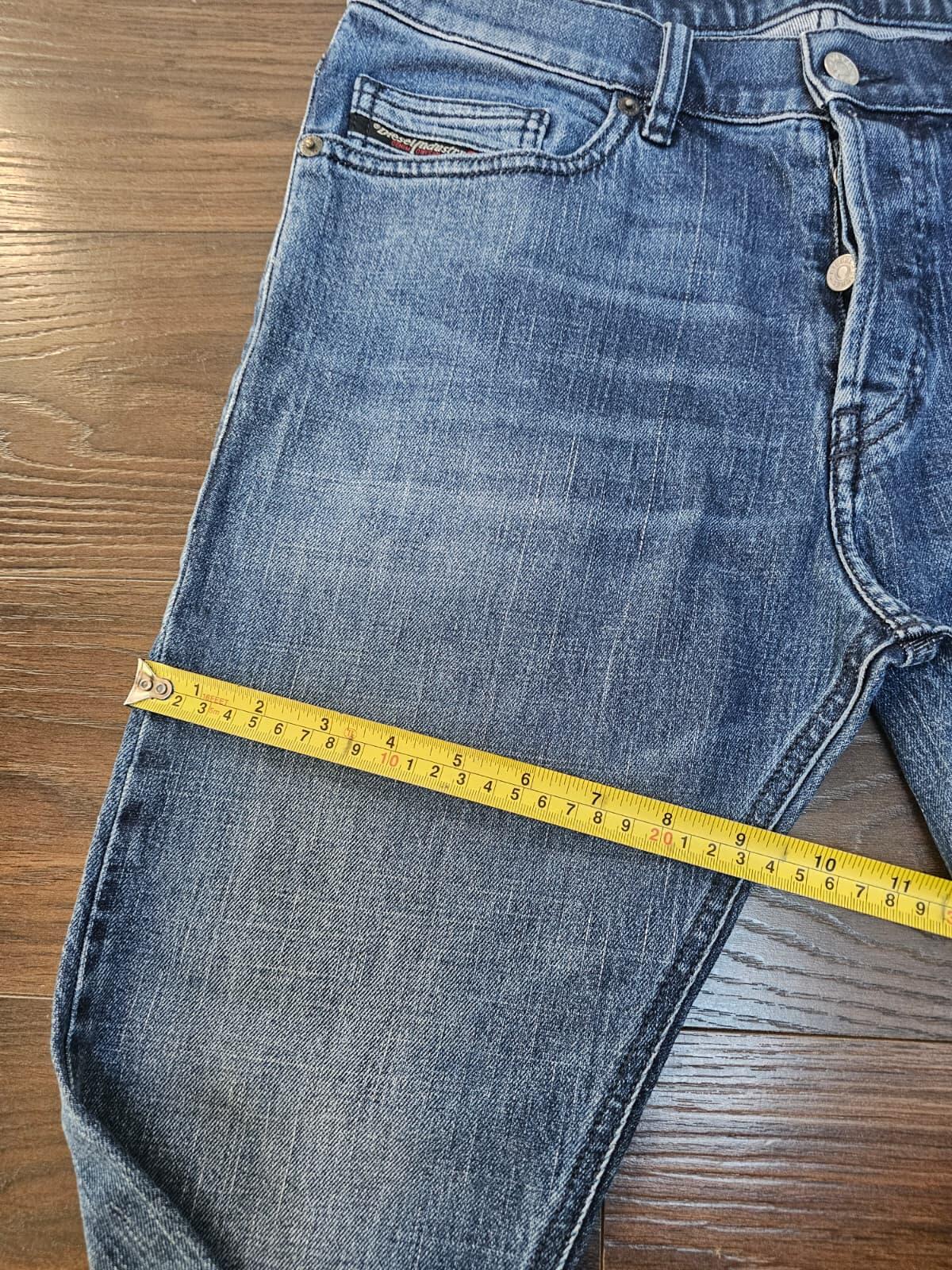Diesel Men's D-Luster Blue Denim Jeans 511 Slim Fit - W30/32L
