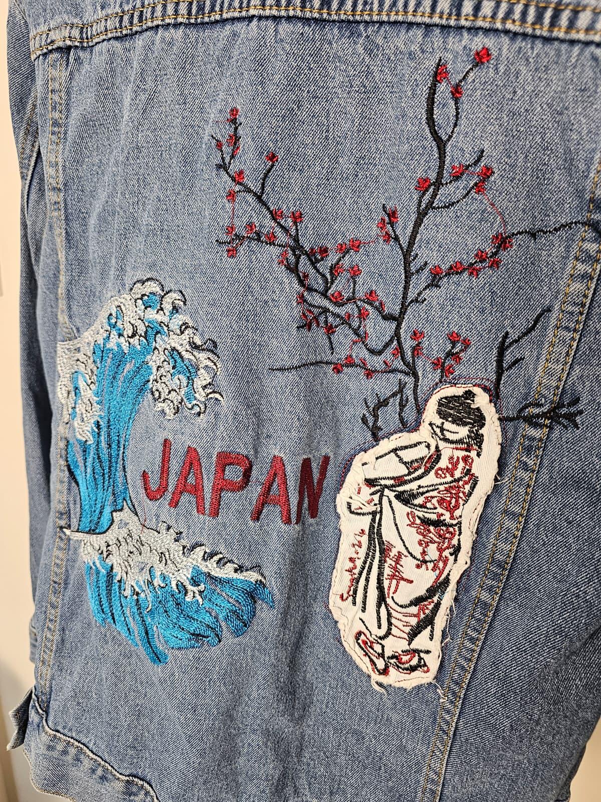 Boohoo Blue Japan Embroidered Detailing Blue Denim Jacket - UK 10