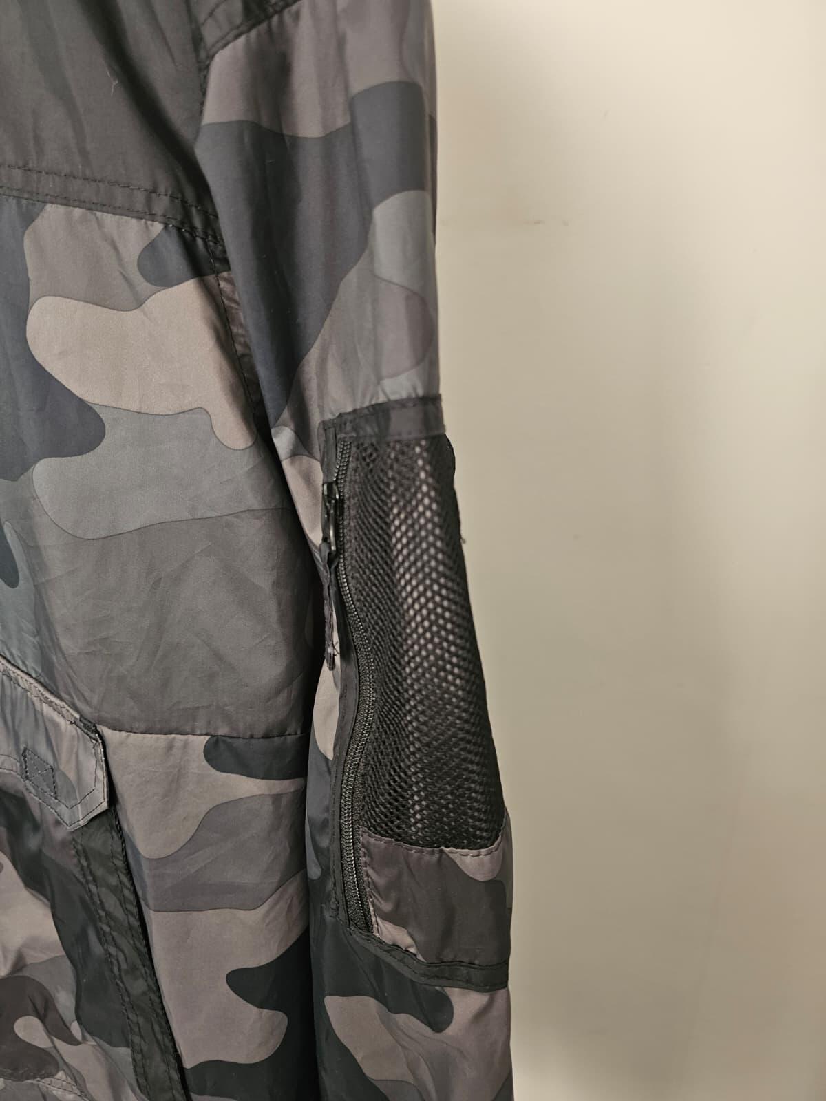 Columbia Camo Pullover 1/2 Zip Hooded Packable Windbreaker Jacket  S/Small
