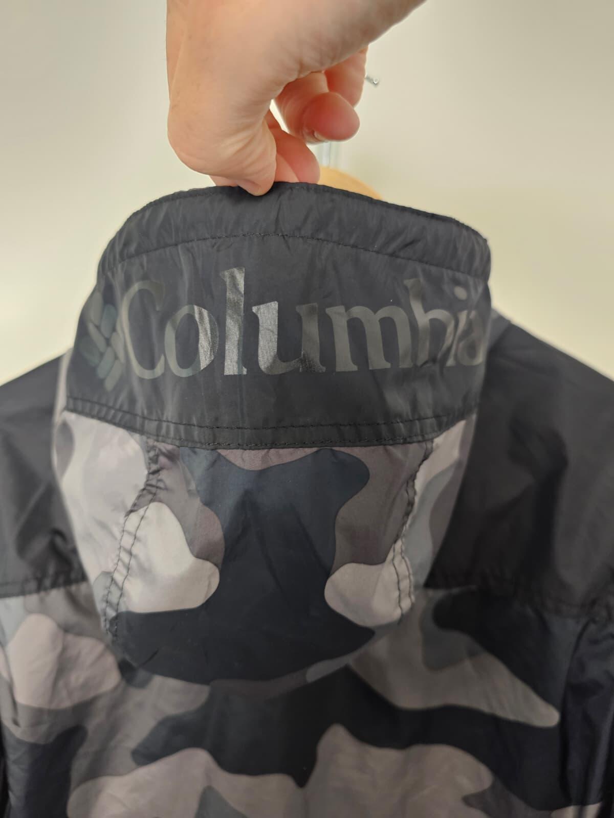 Columbia Camo Pullover 1/2 Zip Hooded Packable Windbreaker Jacket  S/Small