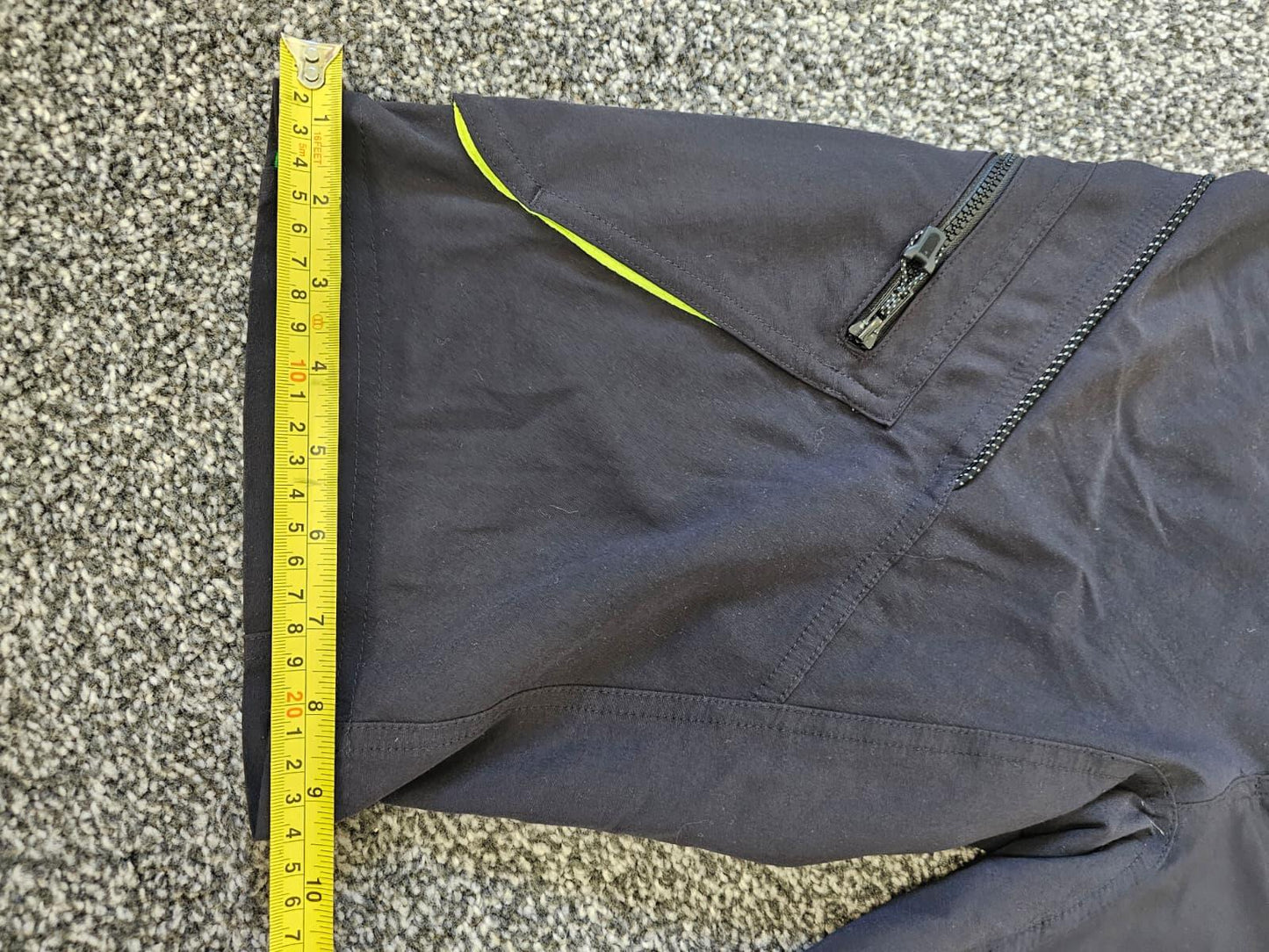 GORE Bike Wear Cyling Mountain Biking Trail Shorts - S/Small W28 - Black