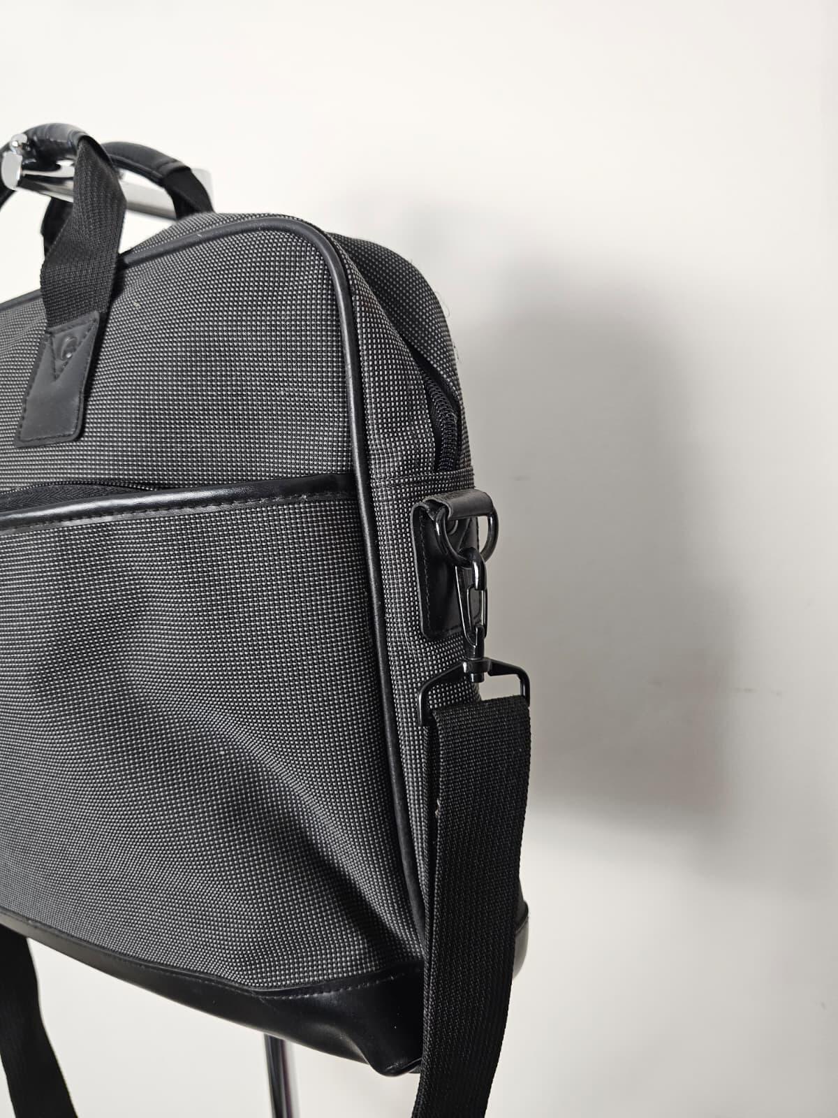 MSI Laptop Shoulder/Carry Bag 15 inch laptop Holder School/Business/Work