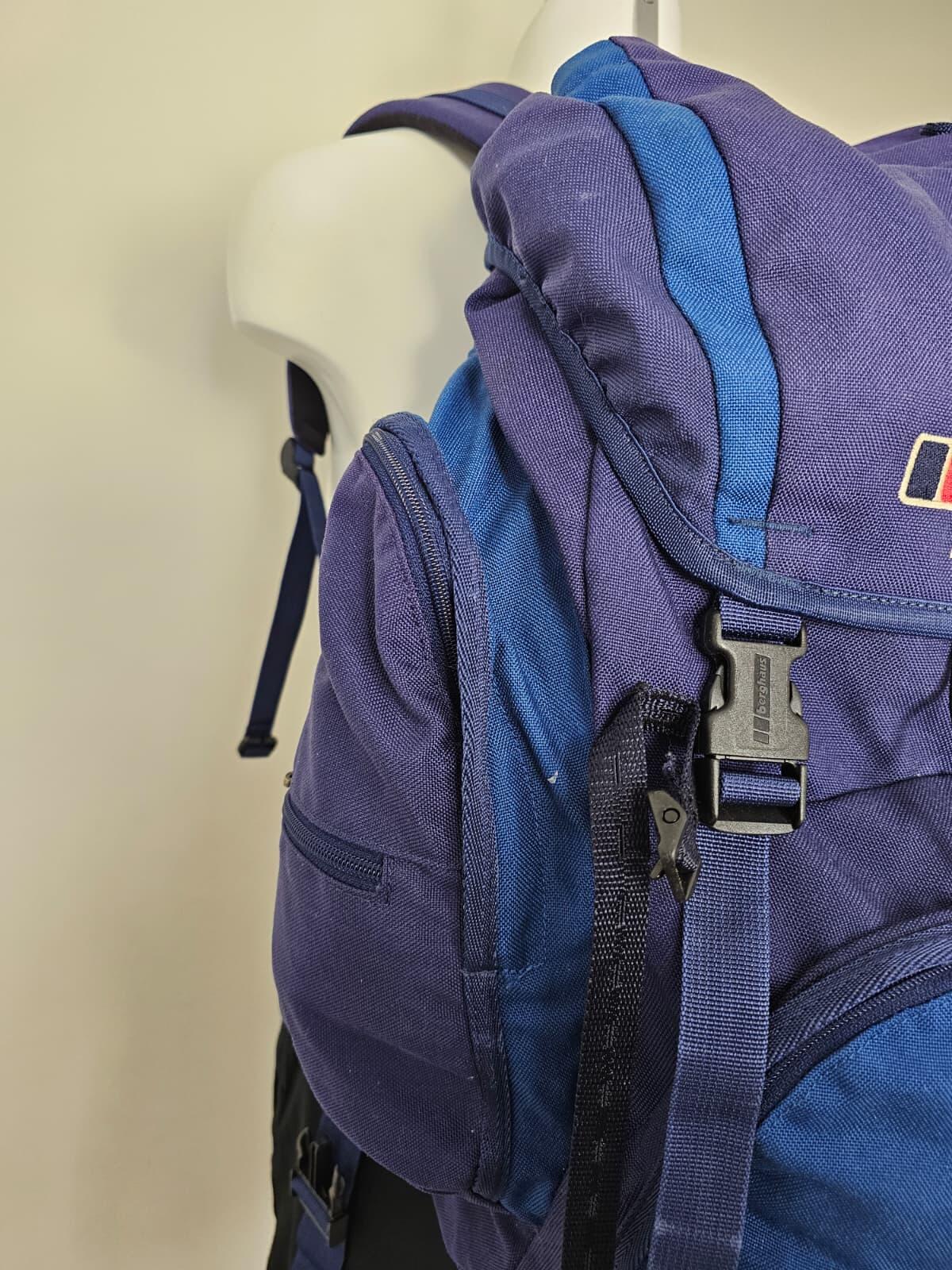 Berghaus Vintage 90's Dart 35 Hiking Walking Backpack/Rucksack - 35 Litre - Blue