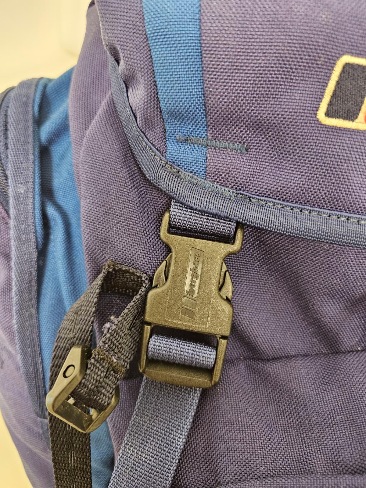 Berghaus Vintage 90's Dart 35 Hiking Walking Backpack/Rucksack - 35 Litre - Blue