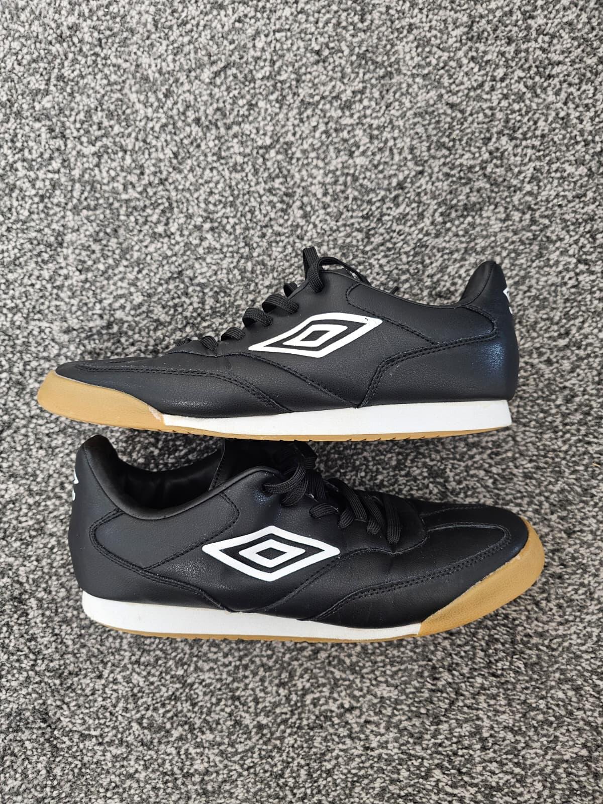 Umbro Men's 5v5 Five V Five Trainers/Sneakers - UK 7 - Black/White