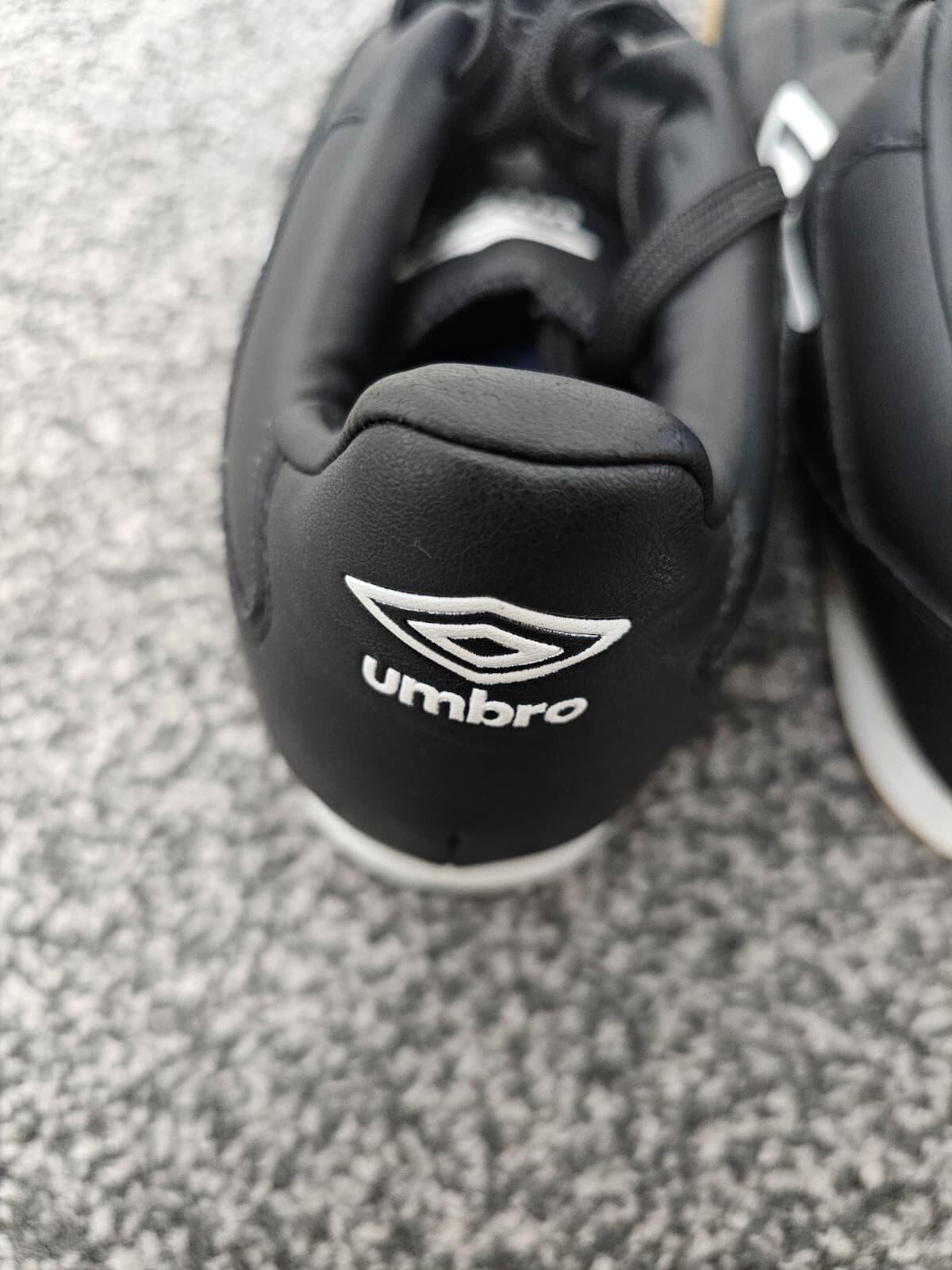 Umbro Men's 5v5 Five V Five Trainers/Sneakers - UK 7 - Black/White