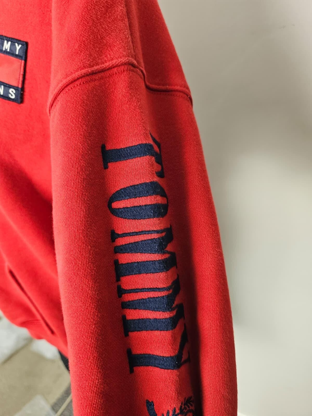Tommy Hilfiger Jeans Women's Embroidered Flag Print Pullover Hoodie M/Medium Red