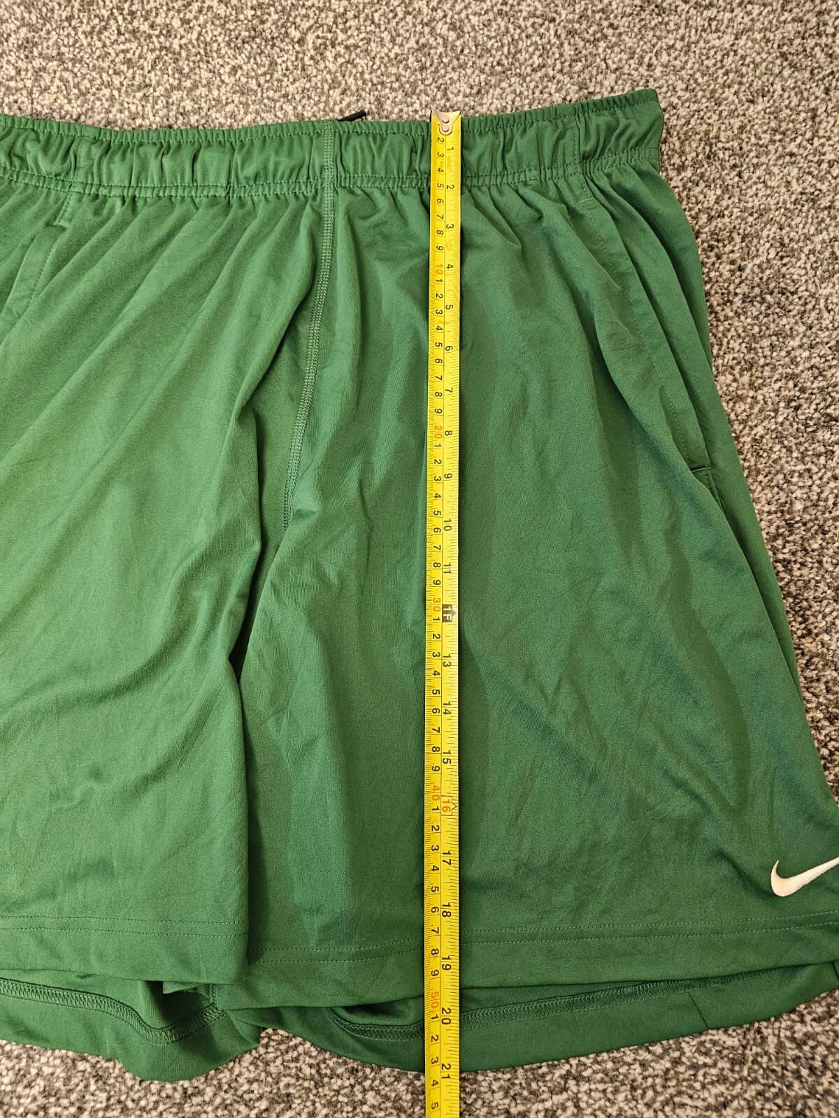 Nike Dri-Fit Block T Dark Green Activewear Sport/Gym Shorts XL/Extra Large 32/34