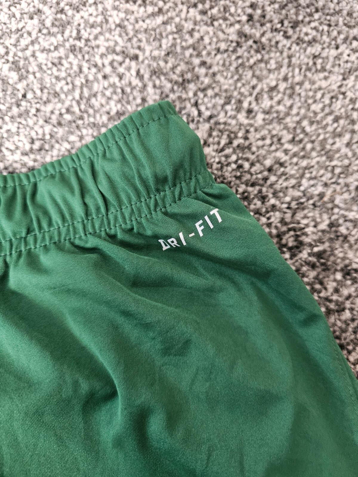 Nike Dri-Fit Block T Dark Green Activewear Sport/Gym Shorts XL/Extra Large 32/34