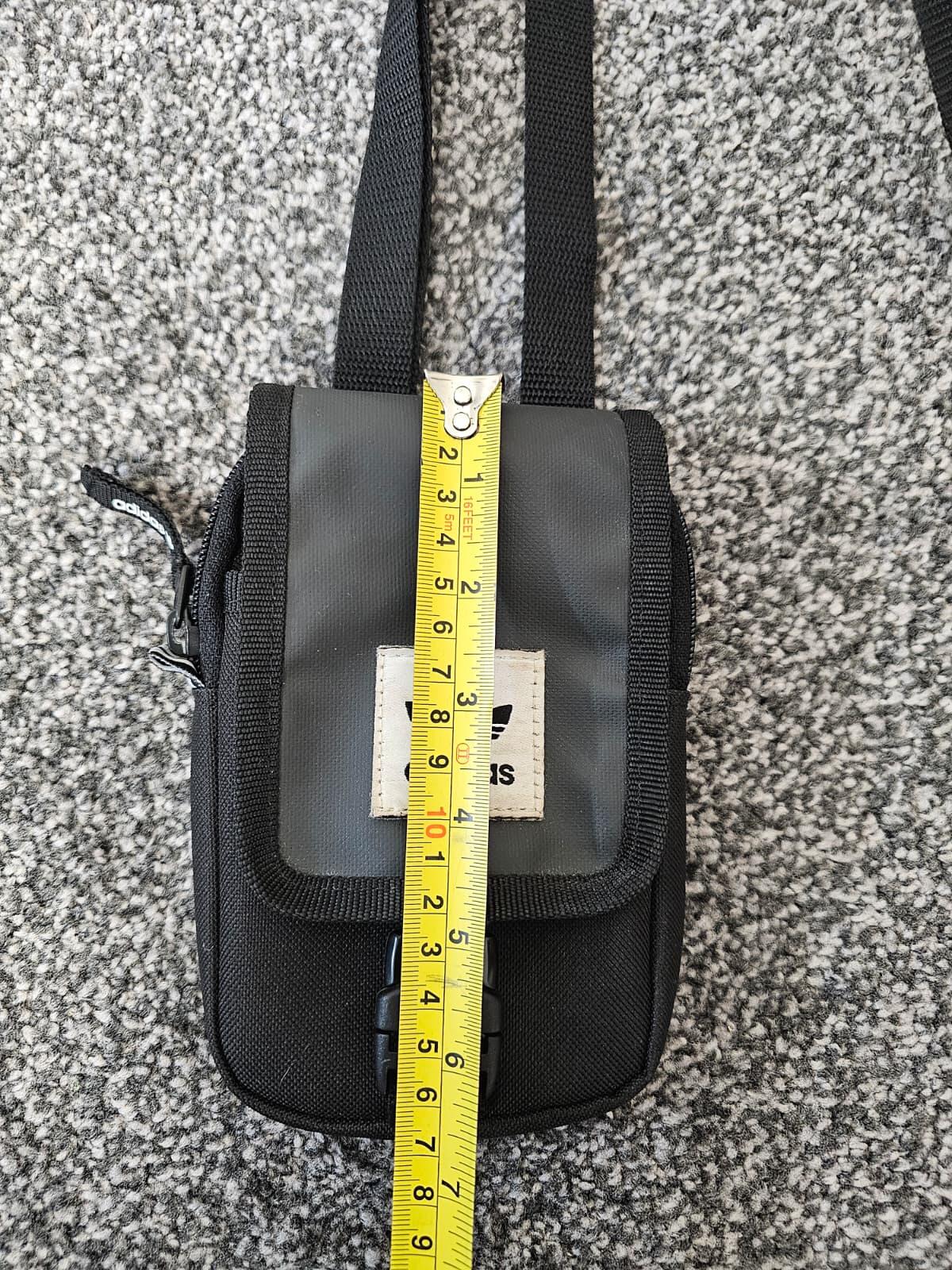 Adidas Small Cross Body Shoulder Pouch/Bag -