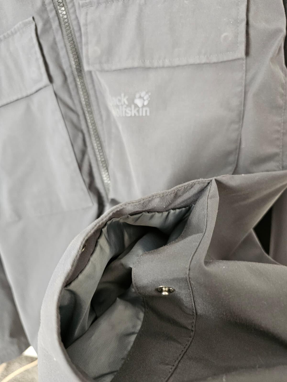 Jack Wolfskin Men's Rain/Windbreaker Full Zip Hooded Jacket - S/Small - Grey