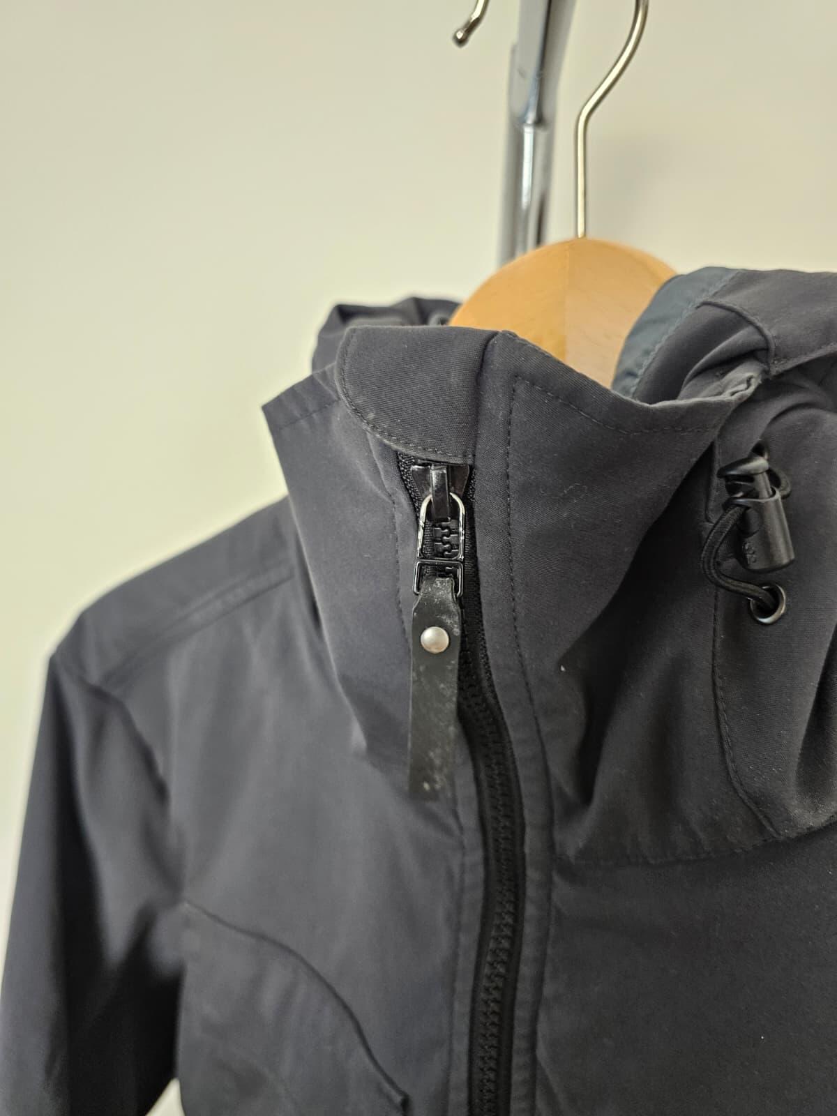 Jack Wolfskin Men's Rain/Windbreaker Full Zip Hooded Jacket - S/Small - Grey