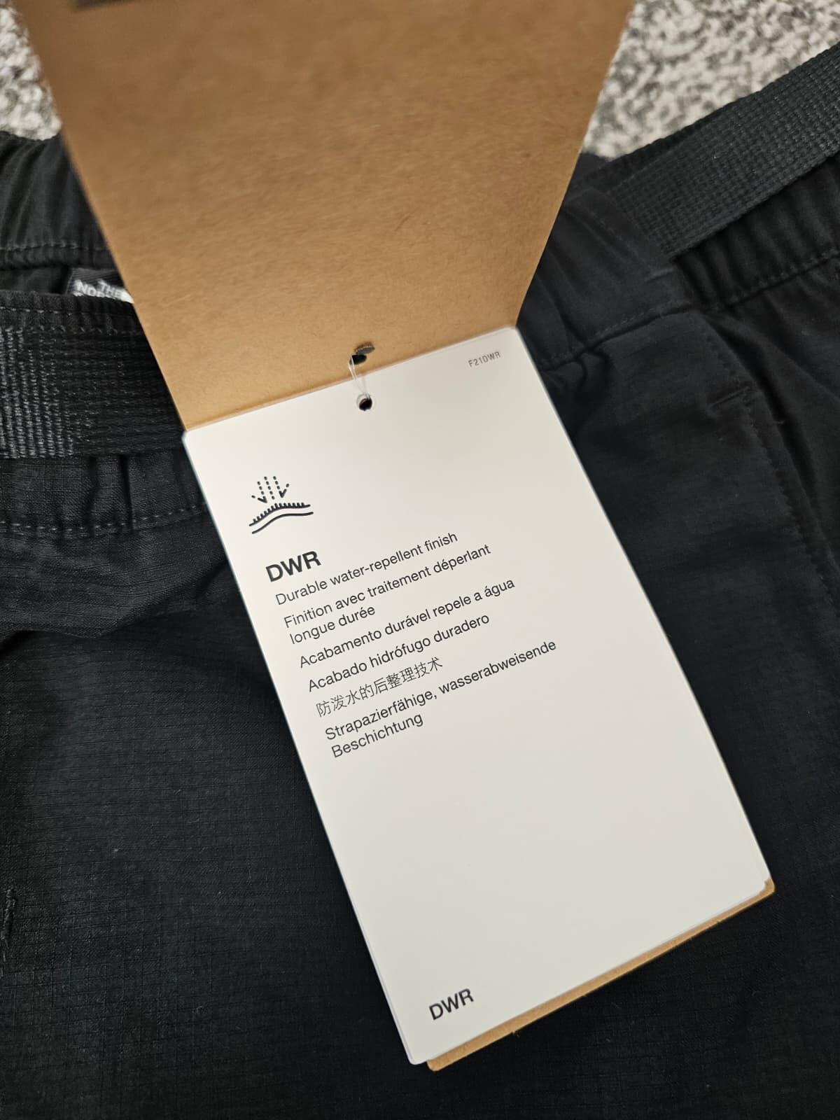 The North Face Black Flash Dry Water Resistant Casual/Walking Shorts - S/30-32