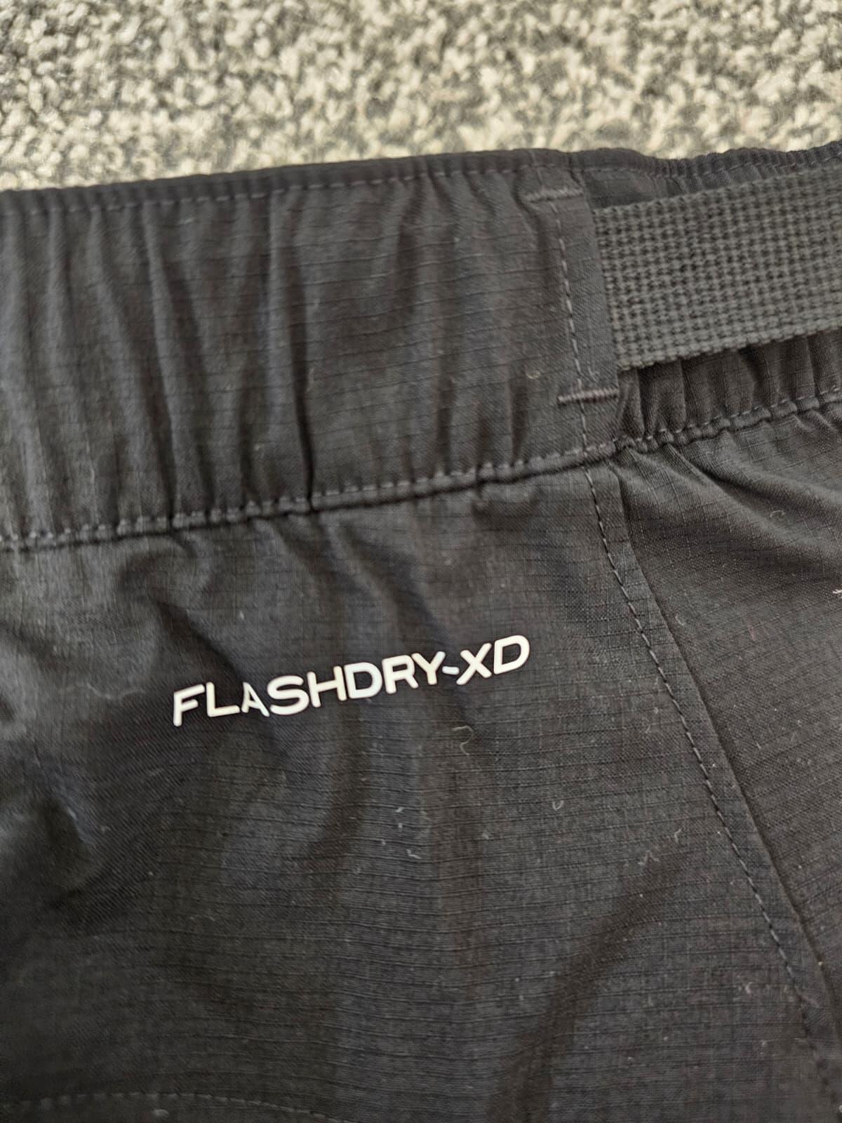 The North Face Black Flash Dry Water Resistant Casual/Walking Shorts - S/30-32
