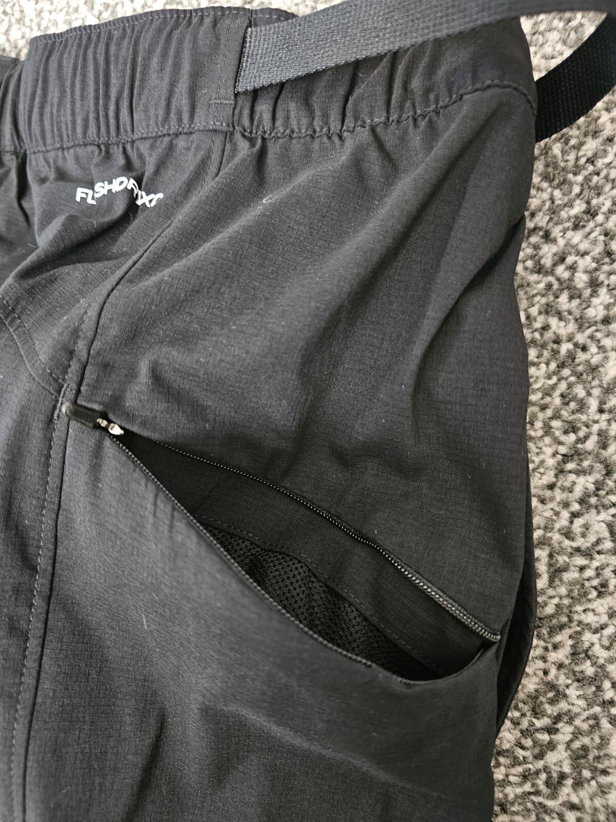 The North Face Black Flash Dry Water Resistant Casual/Walking Shorts - S/30-32