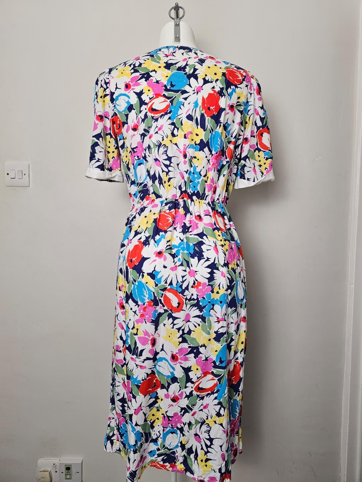 Vintage 'Made In UK' 1980's Style V‑neck Floral print Midi Day Dress - UK 16