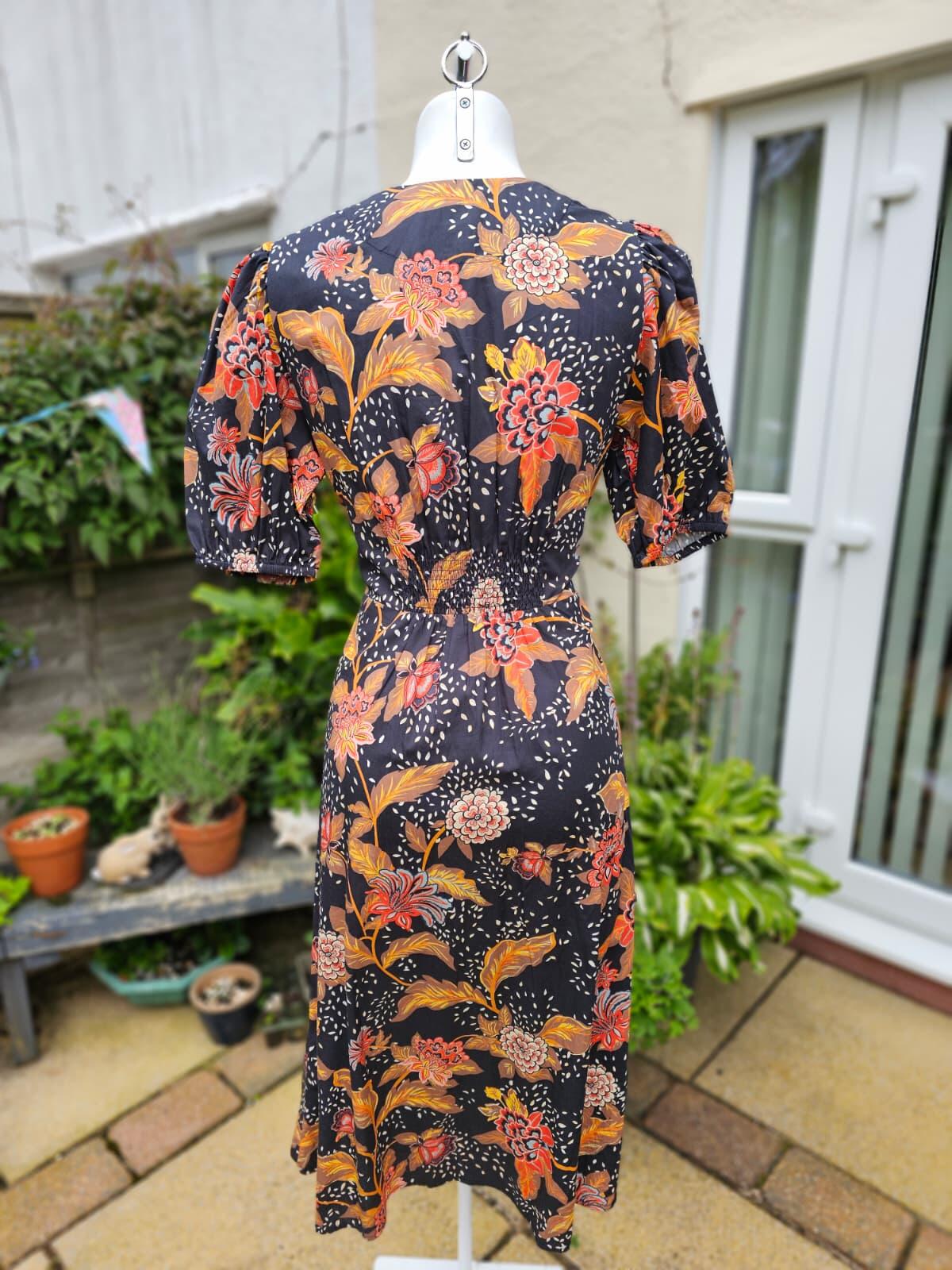 Joanie Rebecca Black Chintz Floral Print Puff Sleeve Button Midi Dress - UK 14