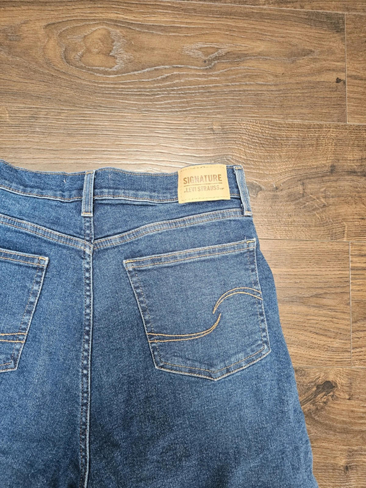 Levi's Womens Blue Jeans Heritage High Rise Straight W32/26L Denim Trousers