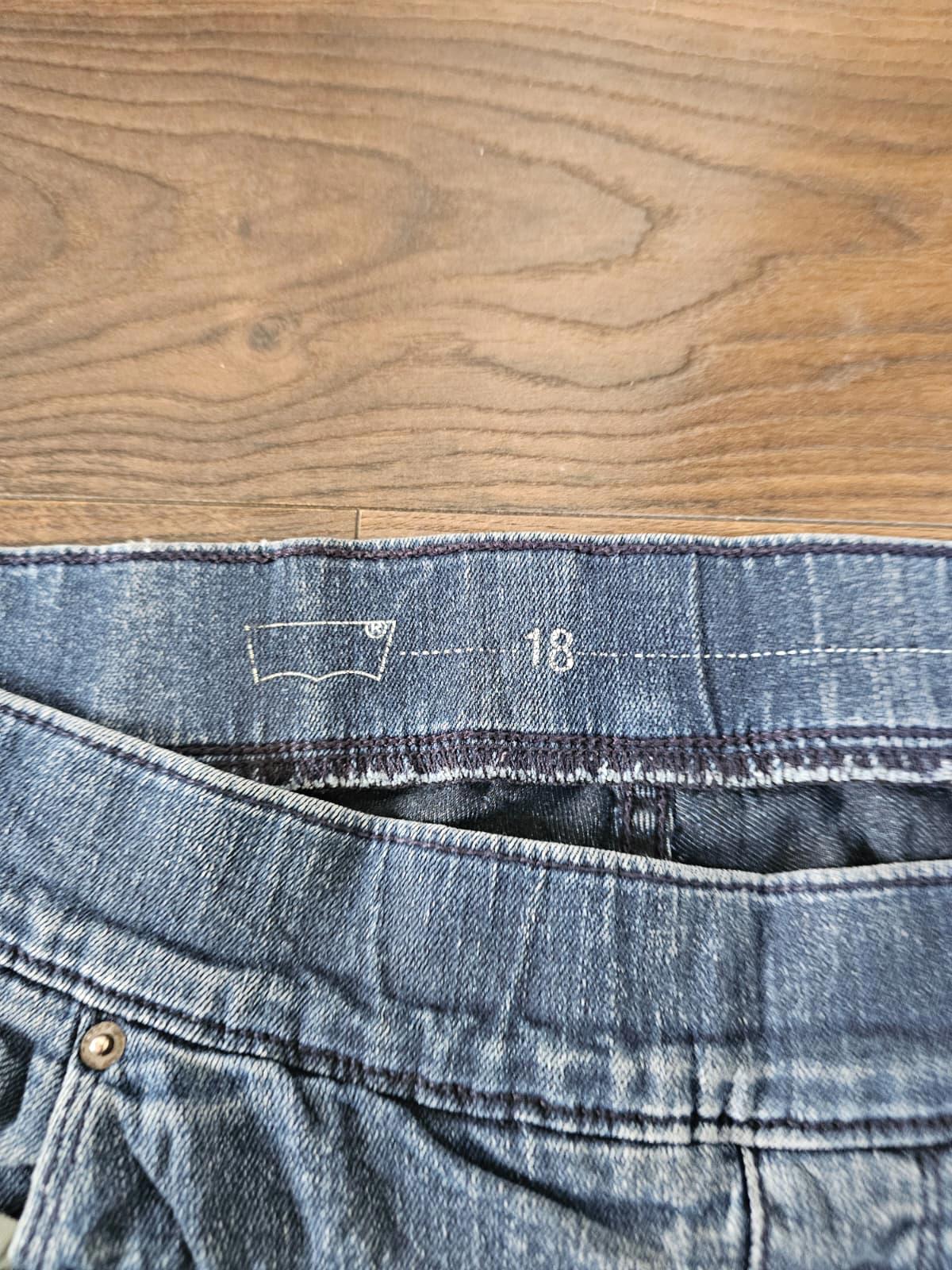 Levi's Womens Blue Slip On Elasticated Jeans/Jegging W38/29L Denim