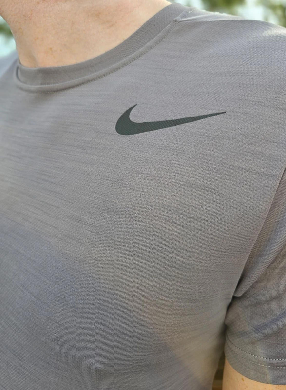 Mens Nike Active Wear Dri-Fit Short Sleeve T-Shirt - M/Medium**