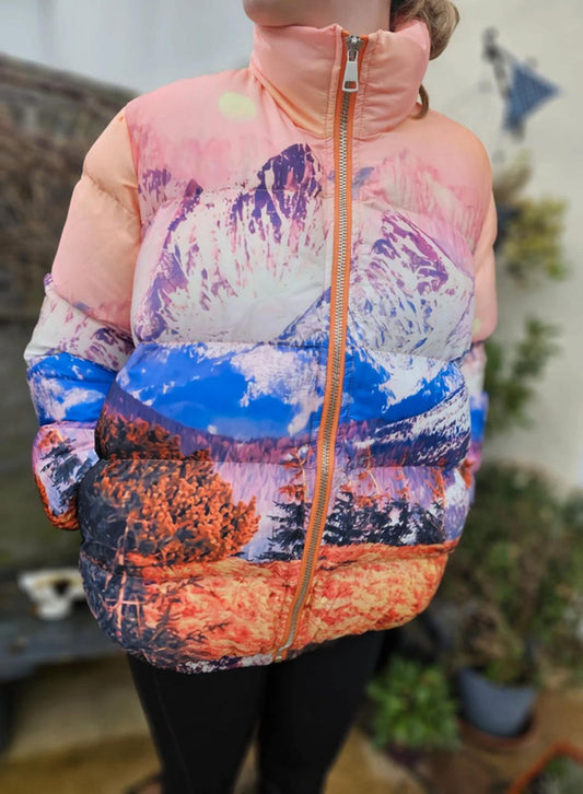 Women's Nasty Gal Mountain Print Puffer Jacket Coat - 8/10 Winter Warm Statement